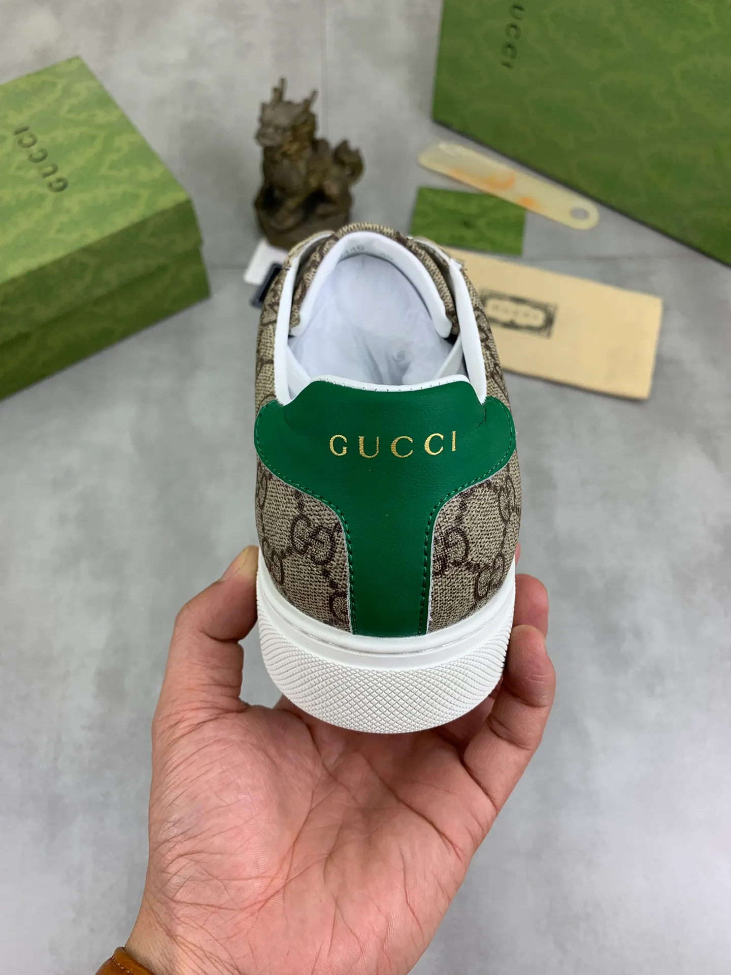 Men's shoes 💰P440💰 [New model] (GUCCI) official website's latest 🎁🎁casual and fashionable men's shoes 👟, hot style 💥 style is simple and elegant, exclusive for trendy men. Unique official website's latest brand double G elements 👑Original Gucci decoration, fashionable and generous, the fabric is original frosted calfskin ✅Fully imported first-layer pigskin lining, the official website specifies wear-resistant, lightweight original rubber casual outsole, the classic model is taken in kind at the counter🎬38-44 4️⃣ colors available